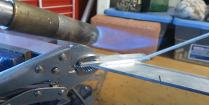 焊接时焊枪摆动除了焊缝外观成型较好之外其他的优势是什么？